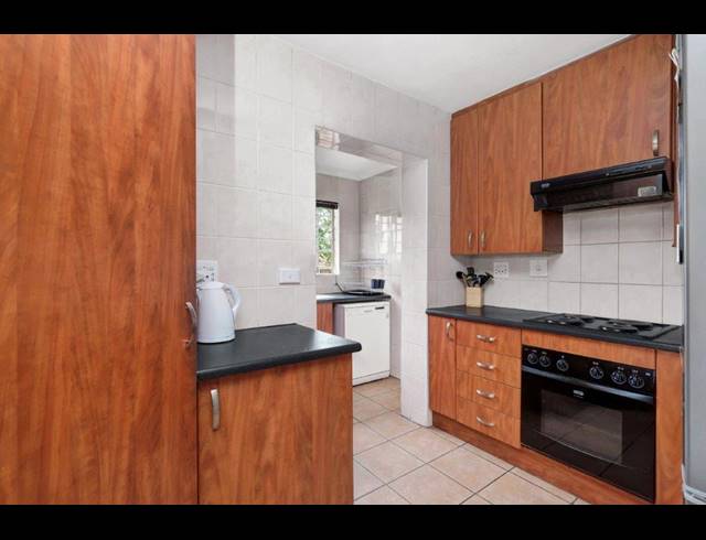 3 BEDROOM DUPLEX FOR SALE IN OLIVEDALE